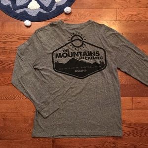 Men’s long sleeve mountain shirt NWT